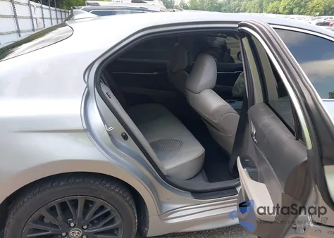 2020 Toyota Camry Se z USA, uszkodzony, nr VIN 4T1G11AK9LU361043